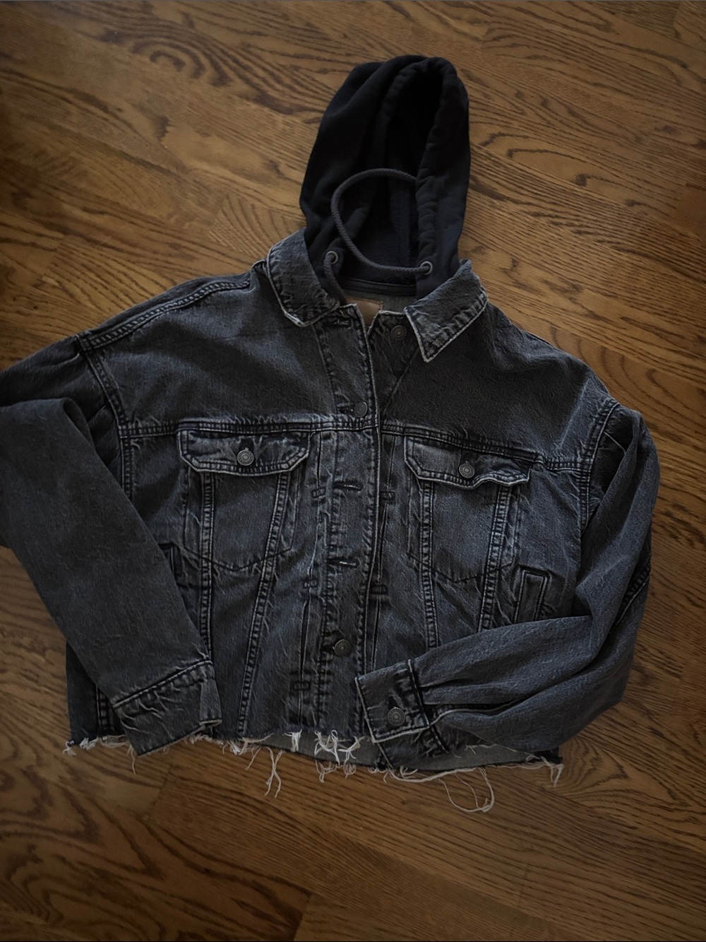 American Eagle Washed Black Cropped Denim Jacket with Hood Sz Small